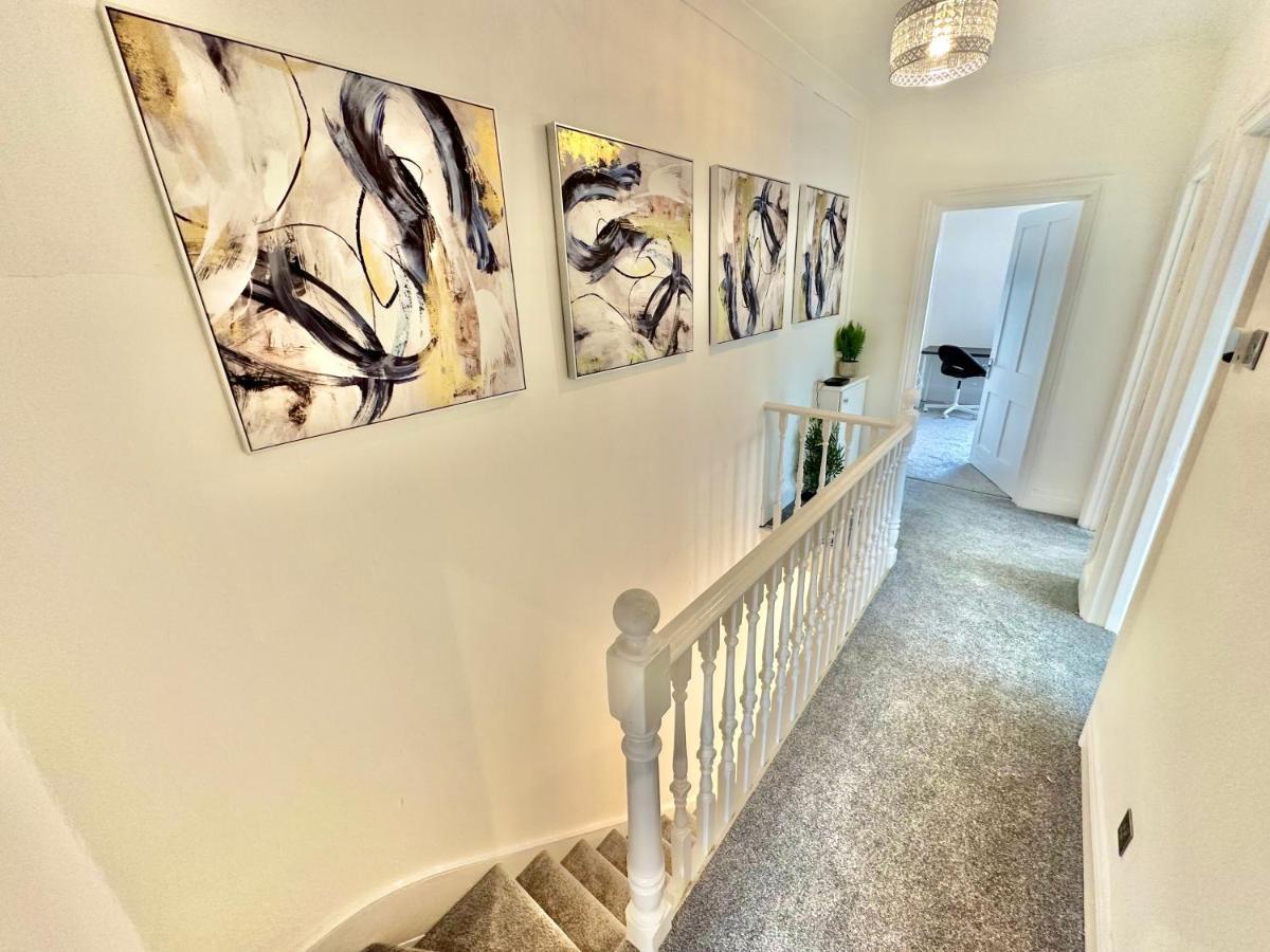 Chic Apartment In Central Bournemouth With Parking Luaran gambar